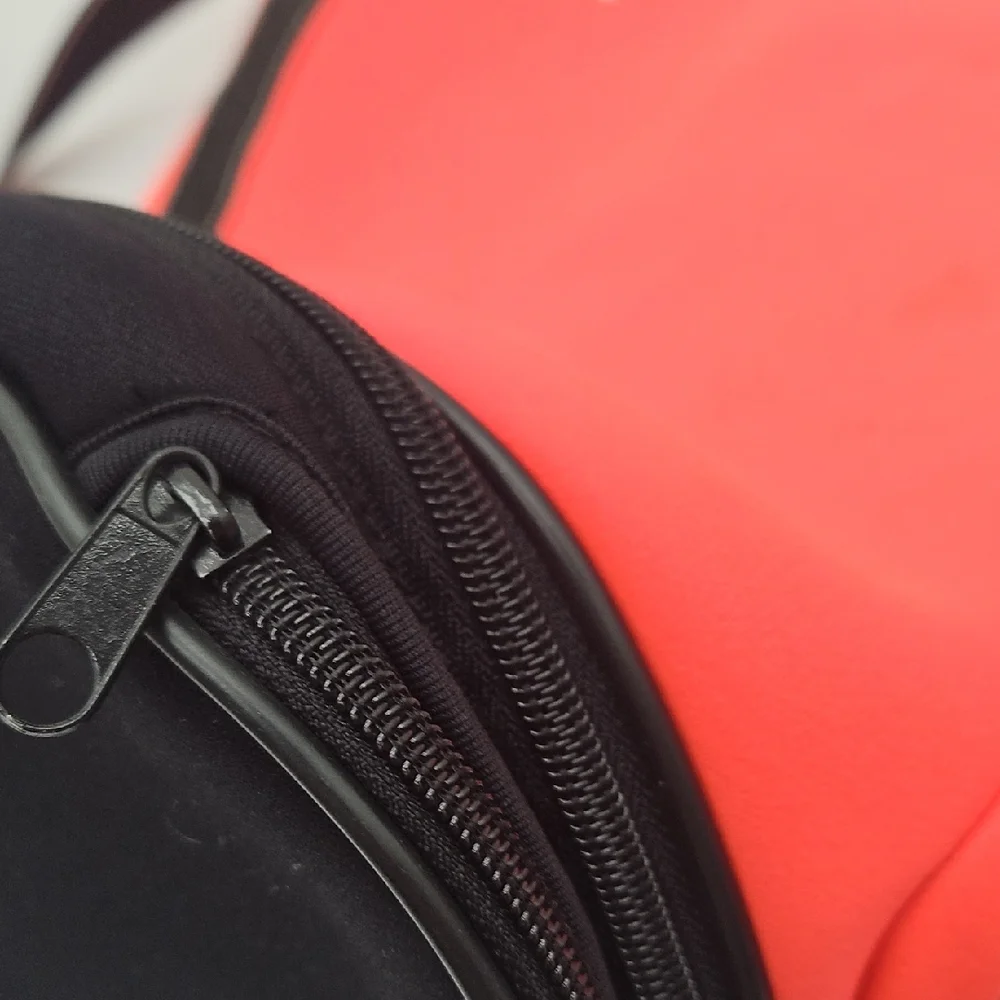 Speedo Bright Coral Pink Tone Duffel Bag Swim - Picture 5 of 8